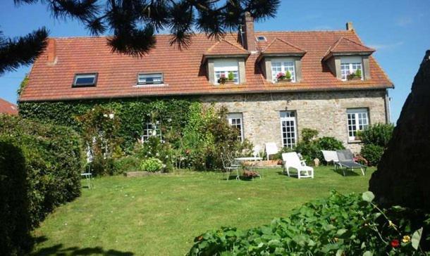 Domaine Du Mont Scolan Bed & Breakfast Montgardon Dış mekan fotoğraf